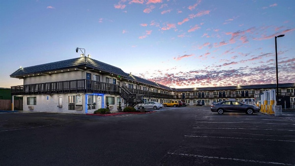 Motel 6 Eureka image 2